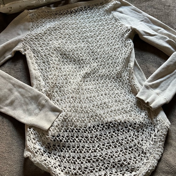 Abercrombie Cream Lace Sweatshirt - Size XS - Picture 5 of 5